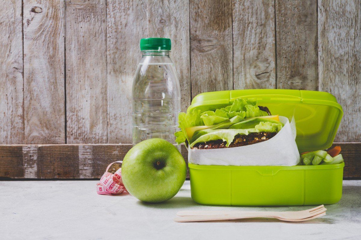 ¿CÓMO TE PREPARAS PARA EL VERANO? 5 TIPS DE NUTRICIÓN PARA LOGRAR EL OBJETIVO